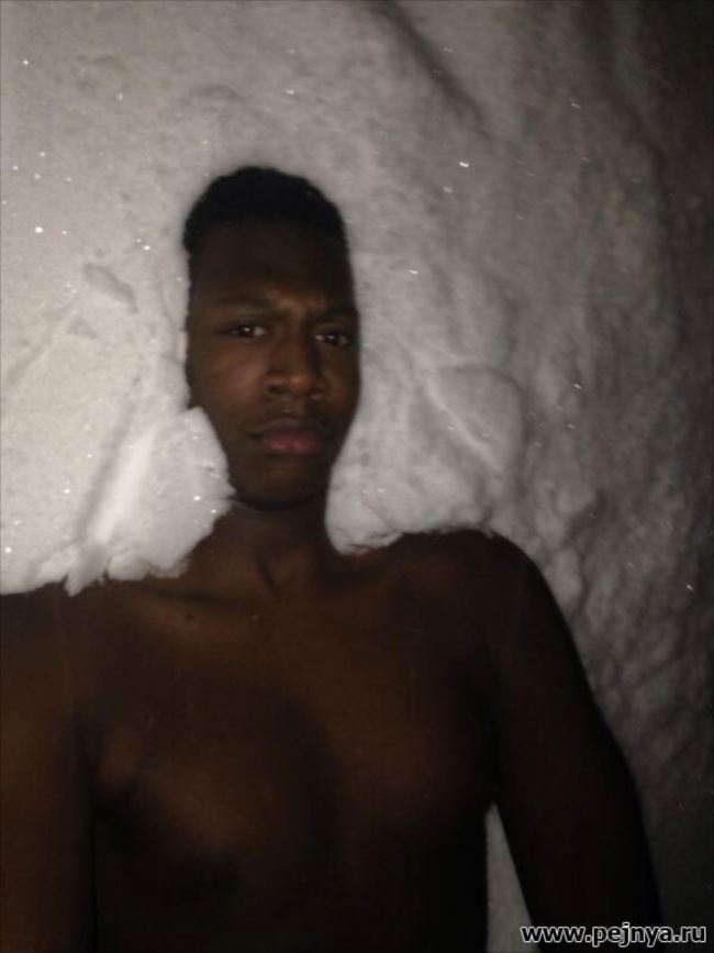 世界中の面白い素人投稿自撮り写メ 画像 Ailovei