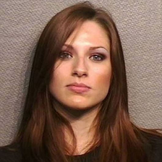 ネット上で絶賛された美しい女性犯罪者 写真 罪状 Ailovei